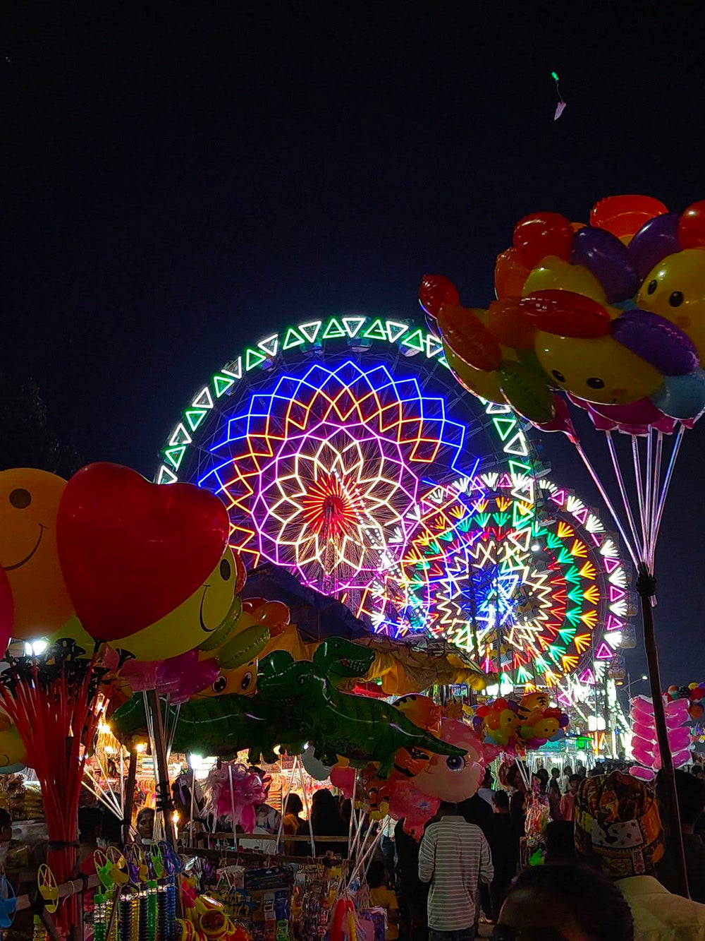 Diwali Mela: Bas Dekhne Aaye The