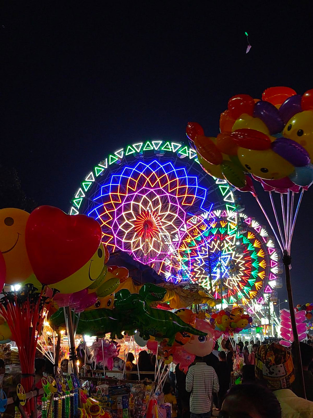 Diwali Mela: Bas Dekhne Aaye The